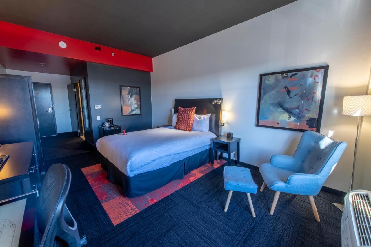 Comfort Queen Room